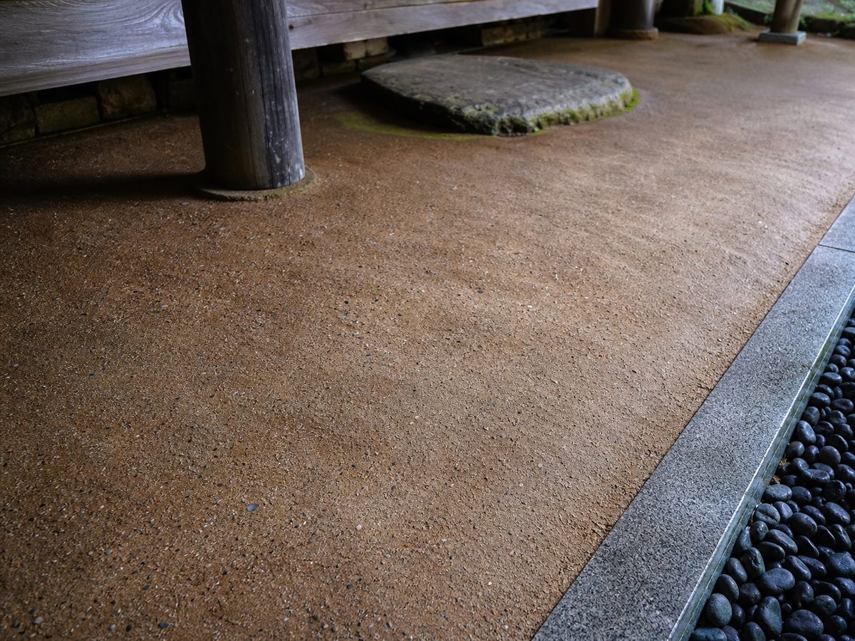 三和土と古瓦の庭（つくば市）の作庭記録のイメージ